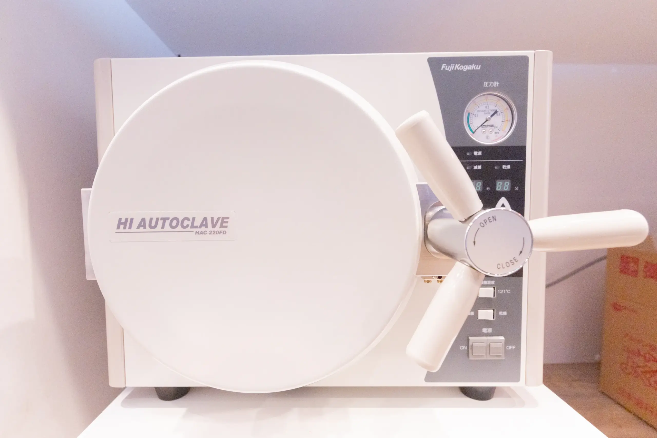 高圧蒸気滅菌機